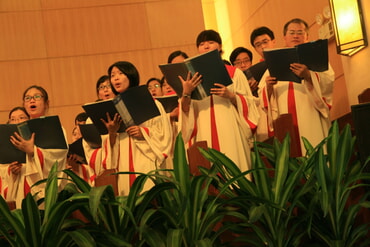 Chinesischer Chor in einer Gemeinde in Hongkong