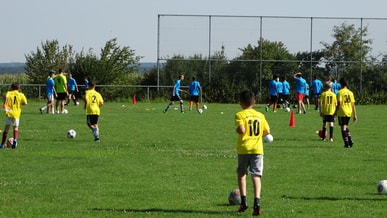 Fußballburg Teenager